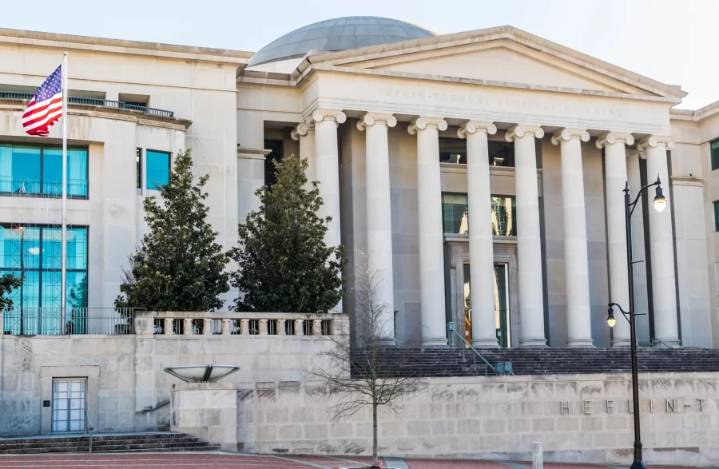 Alabama Supreme Court sends inmate work release case back to appeals court