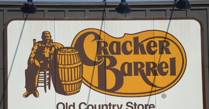 Cracker Barrel suspends plans to remodel restaurants
