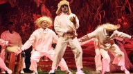 Bad Bunny dice que preocupación por ICE influyó en gira por EEUU