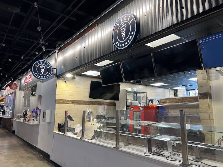 ‘Gyroll’ Closes at Cross Street Market