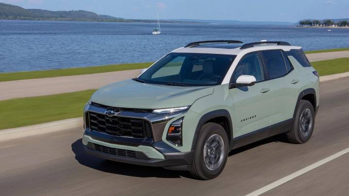 Edmunds small SUV comparison: 2026 Chevrolet Equinox vs. 2026 Hyundai Tucson