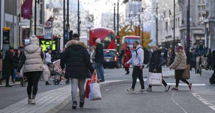 DWP announces £1,085 support for UK families