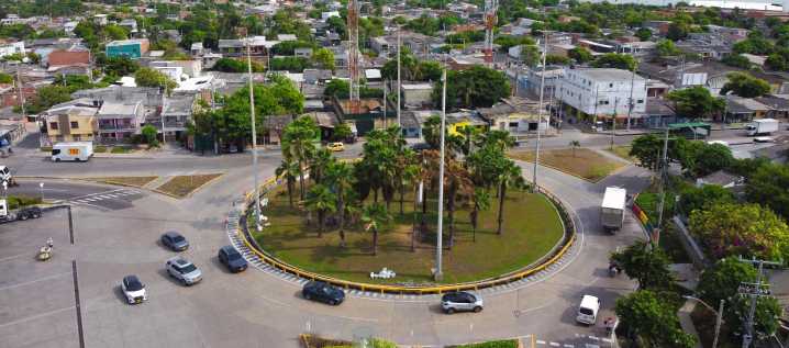 Glorieta de Las Flores, expuesta a accidentes por ausencia de resaltos de velocidad