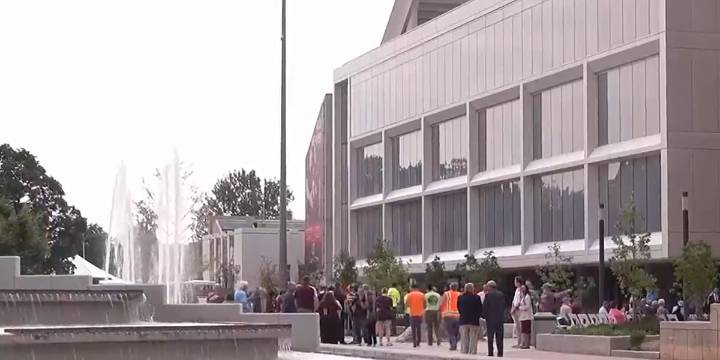Missouri State University dedicates new addition to Roy Blunt Hall
