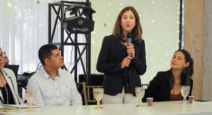 "Indignados y dolidos", reacción de víctimas por condena a exsecretariado de las Farc Luis Mendieta, Íngrid Betancourt y Clara Rojas se pronunciaron ante la paupérrima condena a los exjefes del grupo 
