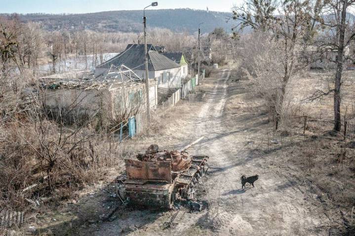 Western troops inukraine before a peace deal would be ‘targets,’ Putin says