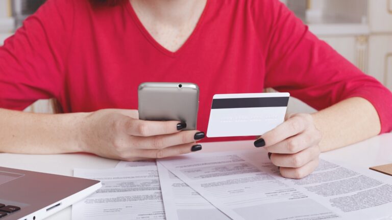 ¡Ciudado! Esto hará el SAT con las transferencias entre familiares