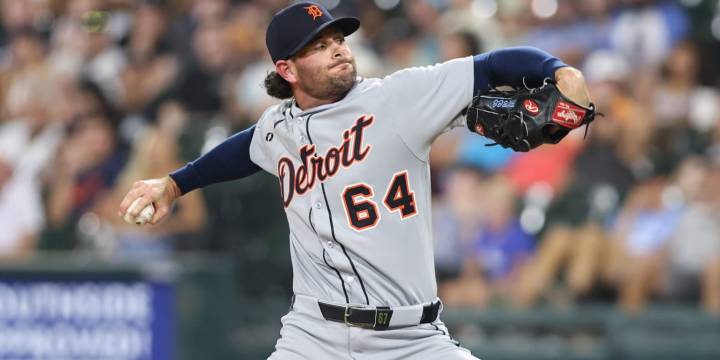 Kyle Finnegan placed on injured list with right adductor strain
