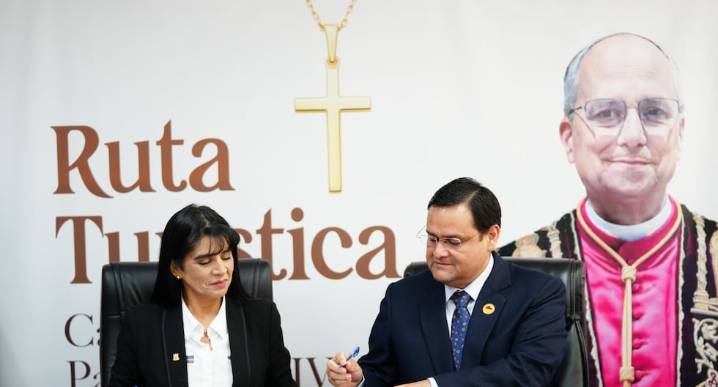 Lambayeque: Mincetur y autoridades locales suscriben convenios para consolidar la Ruta Turística Caminos del Papa León XIV 