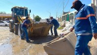 Antonio Astiazarán supervisa apoyos en La Caridad por daños de lluvias en Hermosillo