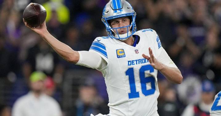 Lions host Browns in matchup of balanced, high