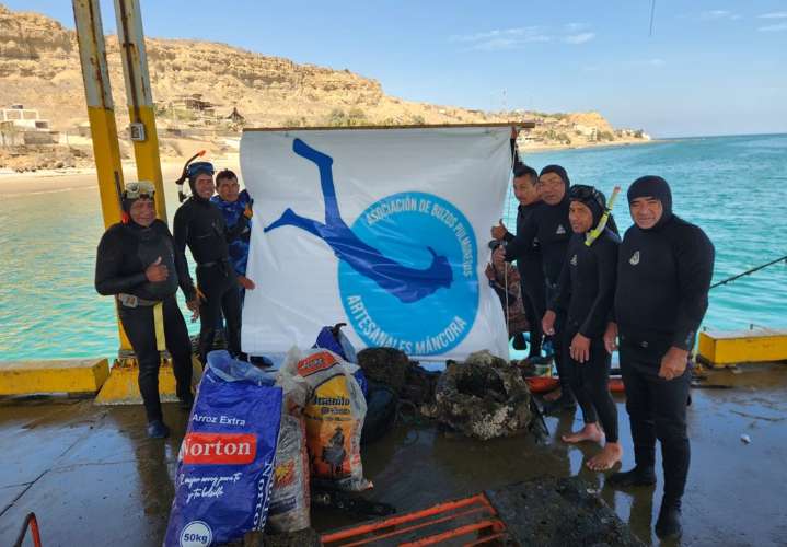 Piura: buzos retiran más de 10 toneladas de basura del mar de diversas caletas de la región