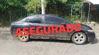 Rescatan a mujer y detienen a cuatro hombres en Tepic tras reporte de privación de la libertad