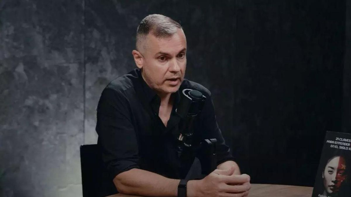 Adrián Díaz, empresario español en China: "En las fábricas chinas se descansa un día al mes y nadie lo cuestiona"