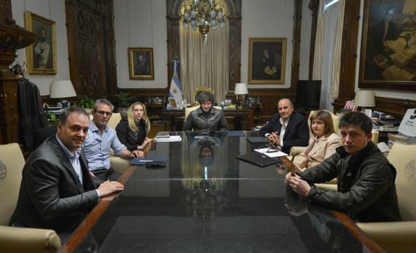"Con uñas y dientes": el mensaje oficial de la mesa política nacional de Milei