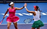 Giuliana Olmos y Aldila Sutjiadi avanzan a segunda ronda al vencer a Fernanda Contreras y Rebecca Marino en duelo de mexicanas