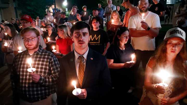 Charlie Kirk candlelight vigil at MTSU attracts over 200 mourners