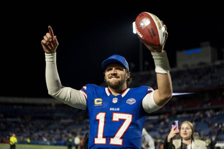 Sportsbooks get burned on first NFL Sunday of the season: 'It was the bettors' week'