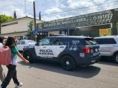 Acuden policías al COBACH 2 tras reporte de riña; aseguraron a dos jovenes y una mujer