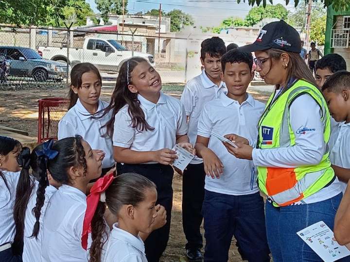 Promueven la educación vial en escuelas del país