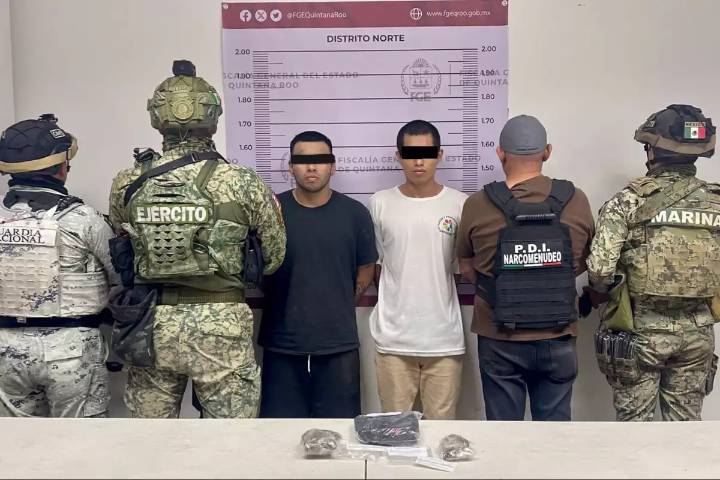 Detienen a cinco personas en Quintana Roo por delitos contra la salud; aseguran drogas y un arma
