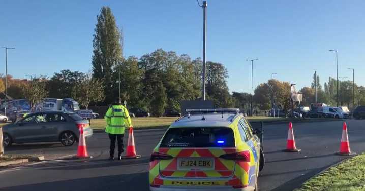 Nottingham Valley Road update issued as 2 injured after horror crash and police launch appeal