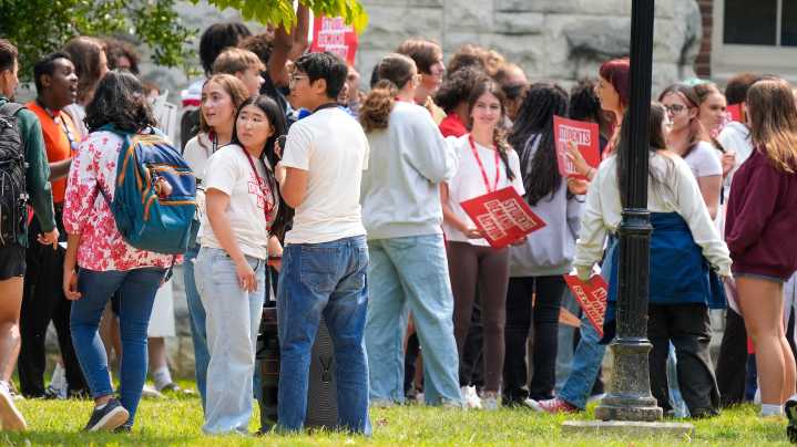 Manual students host walkout against gun violence in schools
