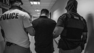 Photojournalist documents arrests outside of immigration hearings