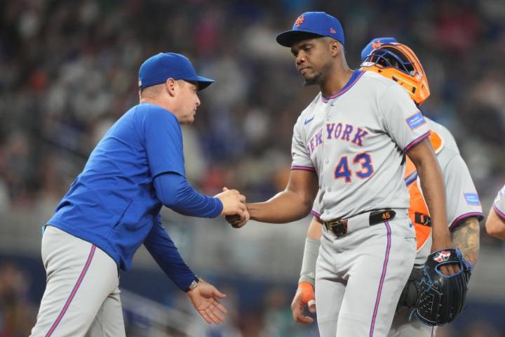 Mets can't overcome poor 2nd half of season, miss playoffs with season