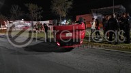 Fuerte choque volcadura en Los Arcos deja cuantiosos daños