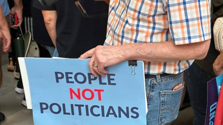 Missouri Senate passes Trump-backed plan that could help Republicans win an additional US House seat