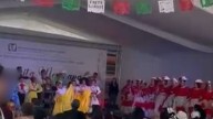 Arma alcalde de GAM "pachanga" a una cuadra de Magdalena de las Salinas, donde atienden heridos por explosión de pipa
