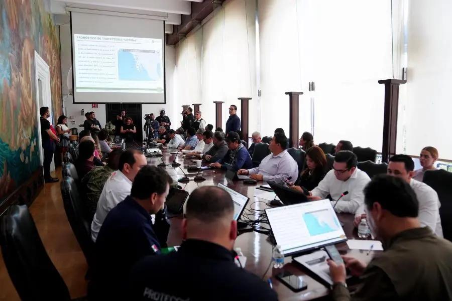 Huracán Lorena provoca suspensión total de clases en Sonora
