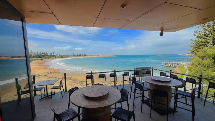 Blended Kitchen opens at Port Elliot Surf Life Saving Club with house
