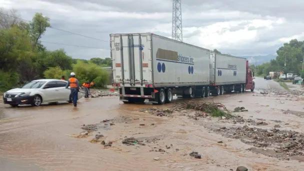 Dos muertos y daños por lluvias recientes en Sonora