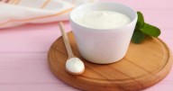 Yogur griego: 8 razones para incluirlo en tu dieta diaria y mejorar tu salud