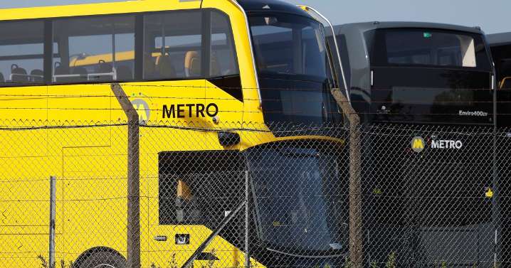Government backs Alexander Dennis furlough scheme with £4 million