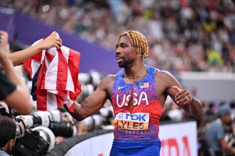 Noah Lyles Saves 26-Year-Old Jamaican Rival From Negative Moment at World Athletics Championships Prior to the 200m heats in Tokyo, Noah Lyles recalls the experience with one of his Jamaican rivals in