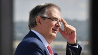 Ebrard anuncia inicio de consultas públicas para revisión del T