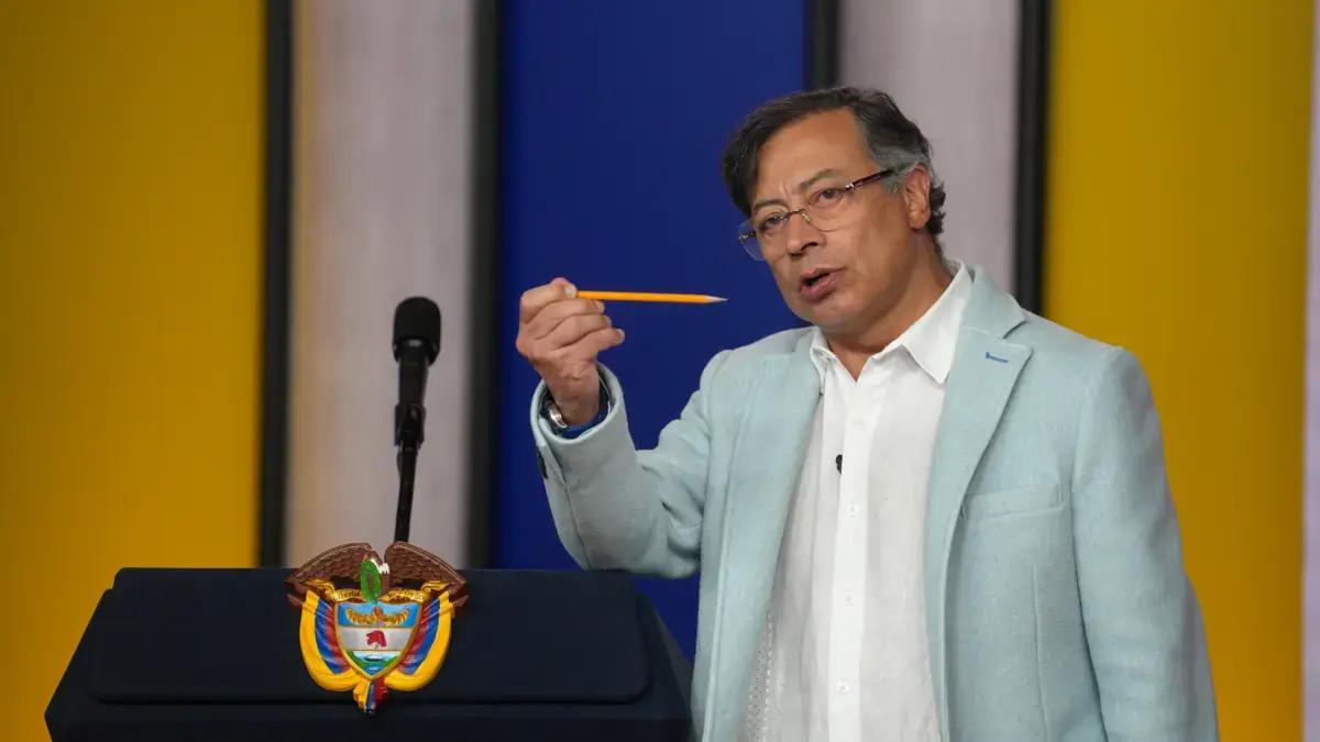 Las reacciones que desató el comentario del presidente Gustavo Petro en el que dijo que 'el pobre no usa casi la gasolina'