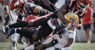 Red-hot Stampeders show no mercy on defence in dominating Elks 28