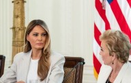 Melania Trump lanza advertencia a la humanidad: “Los robots están aquí”