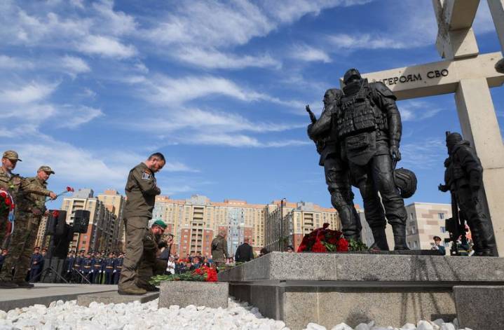 Russia unveils monument to Ukraine war dead outside St Petersburg
