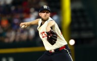 Deadspin | Rangers close in on Astros with walk-off win
