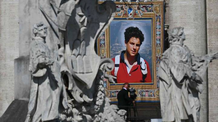 La Iglesia católica ya tiene su primer santo milenial: Carlo Acutis fue canonizado y se convirtió en "influencer de Dios"