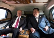 El séquito de Kim Jong-un recoge todos sus restos biológicos y limpia cada lugar por el que pasa