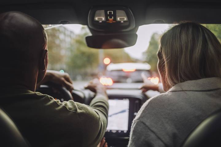 Woman Shocked by Boyfriend's Disrespectful Behavior When She Met His Parents
