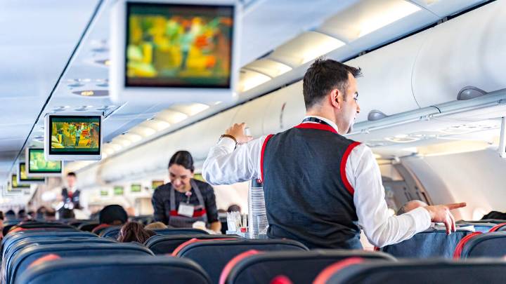 Extreme Turbulence Causes Injuries To Three Flight Attendants