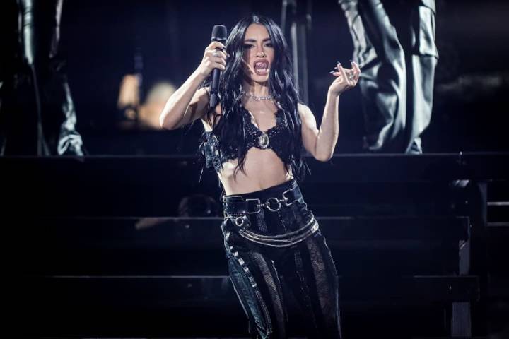 "Payaso". Qué dice la letra de la nueva canción de Lali Espósito