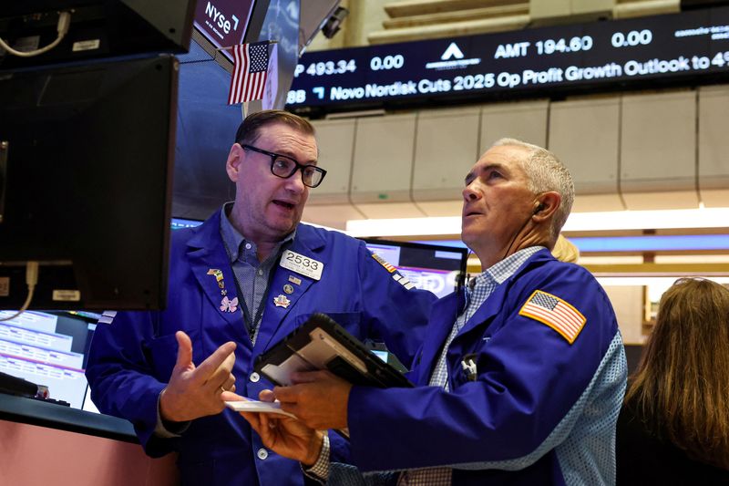 Global equity funds record first weekly outflow in five weeks